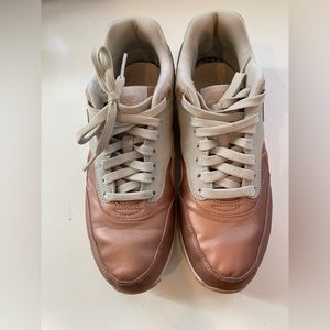 Rose Gold Nike Airmaxes